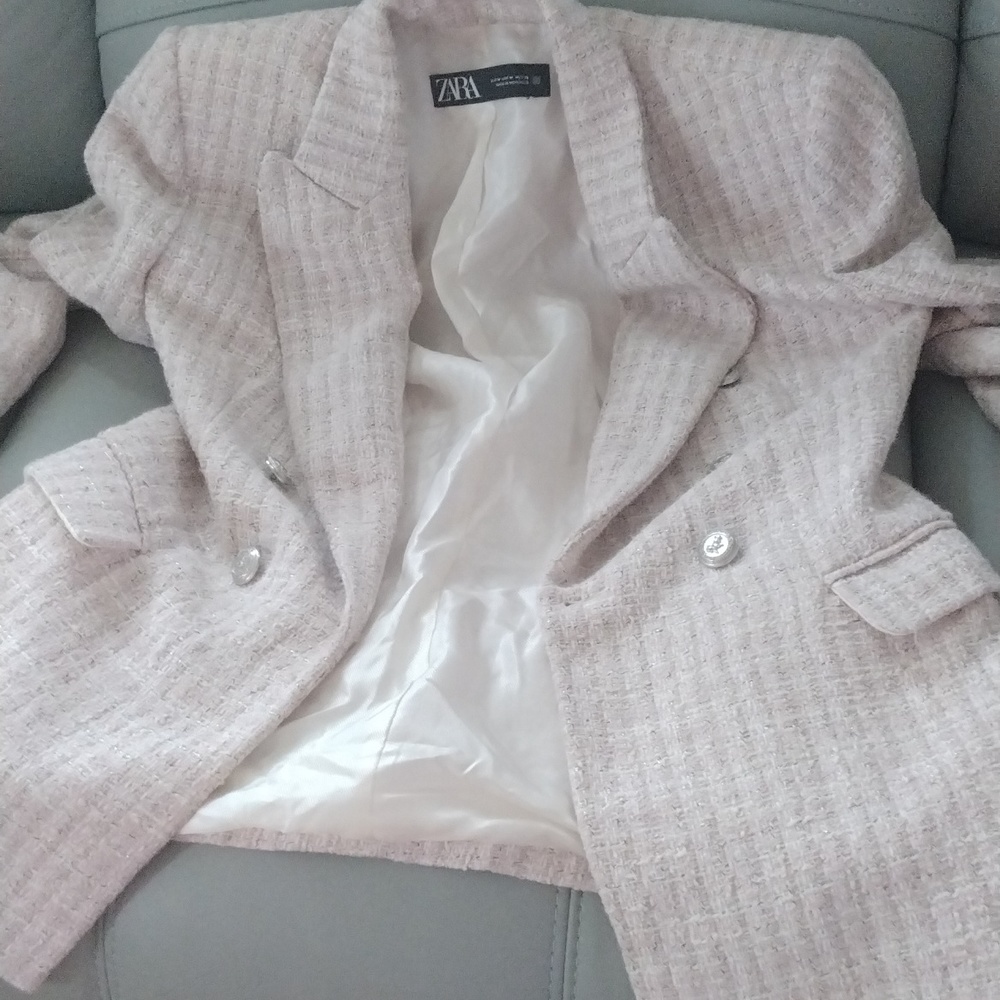 Pink tweed blazzer